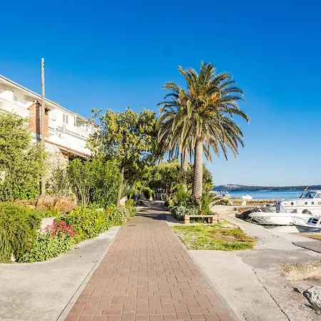 Apartman Coastal Comfort With Balcony